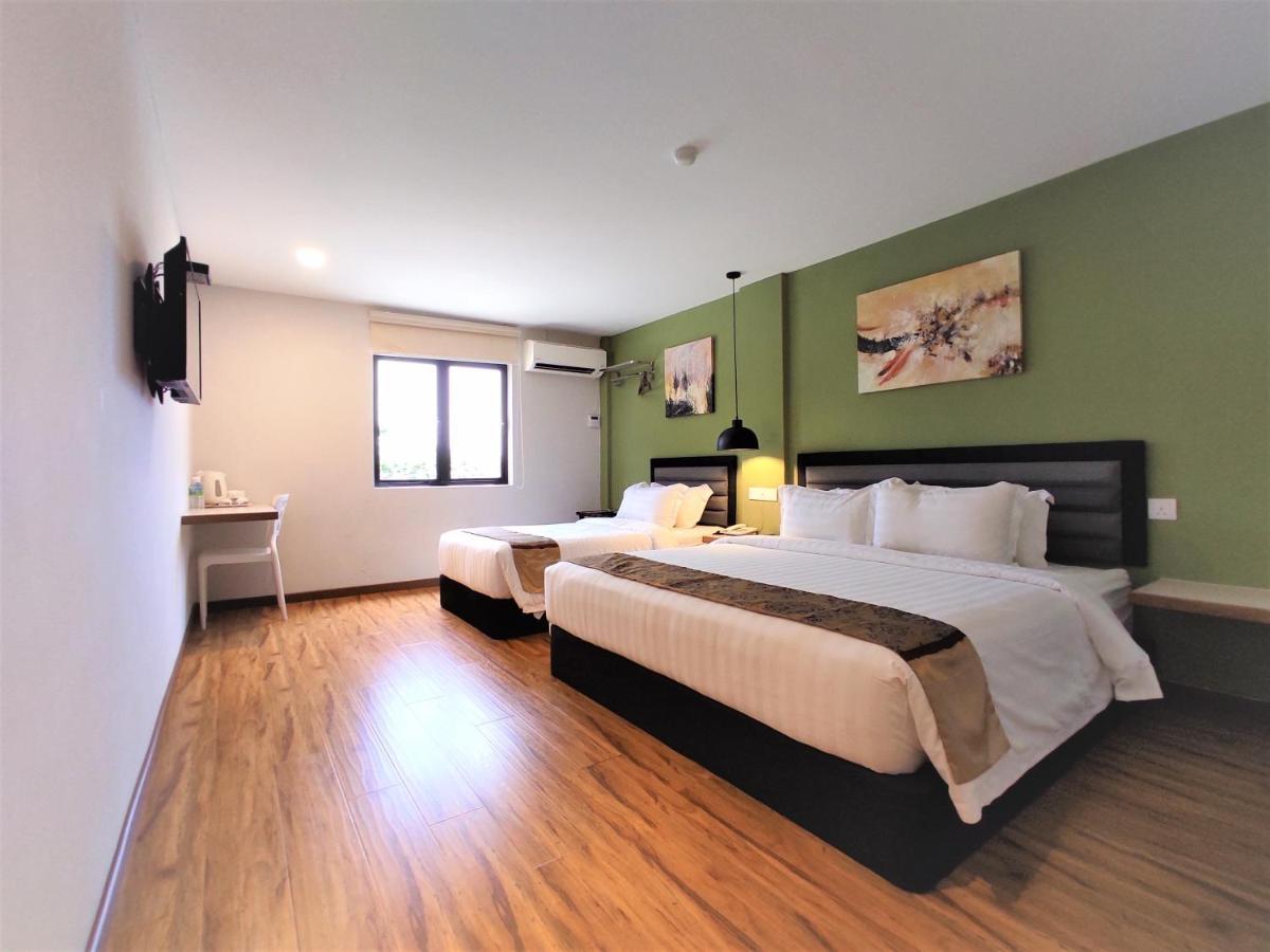 Apple Suites Hotel Sitiawan Exterior foto