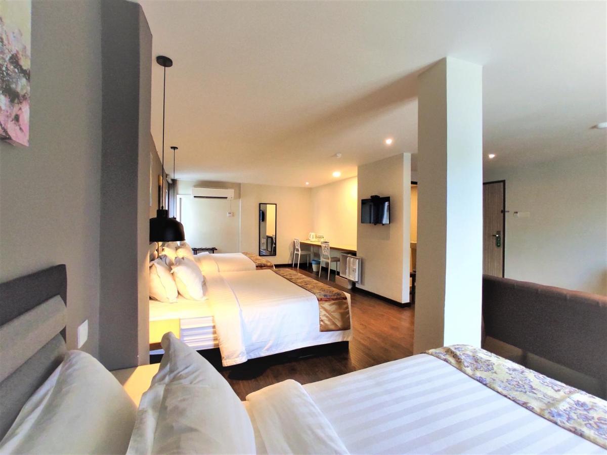 Apple Suites Hotel Sitiawan Exterior foto